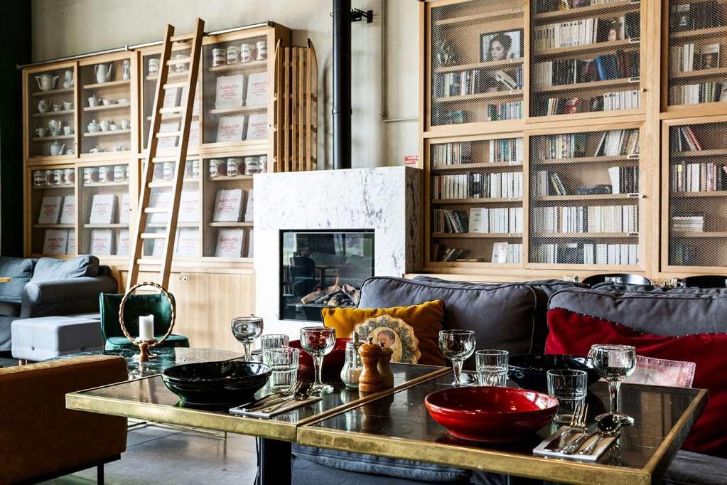 Mob Hotel Lyon Confluence Restaurace fotografie